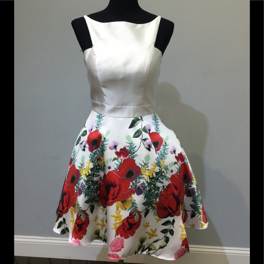 White Floral short dress
